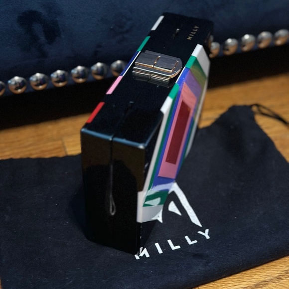 🤩NEW Date Night Milly DESIGNER Bag, Multi Colors, Gold Clasp, w/Dust Bag - Picture 4 of 10